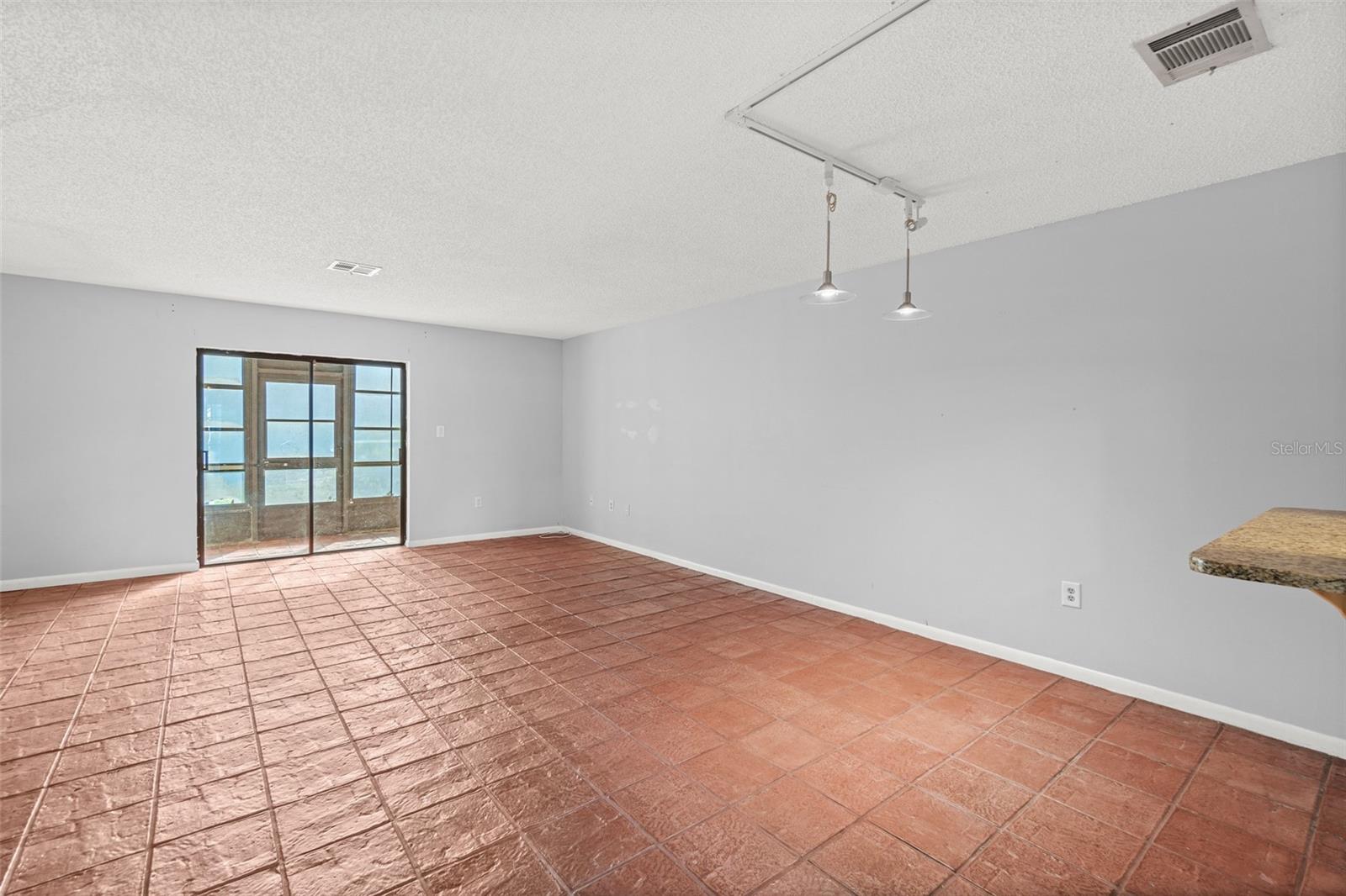 Image 10 of 43 For 155 Kristi Drive