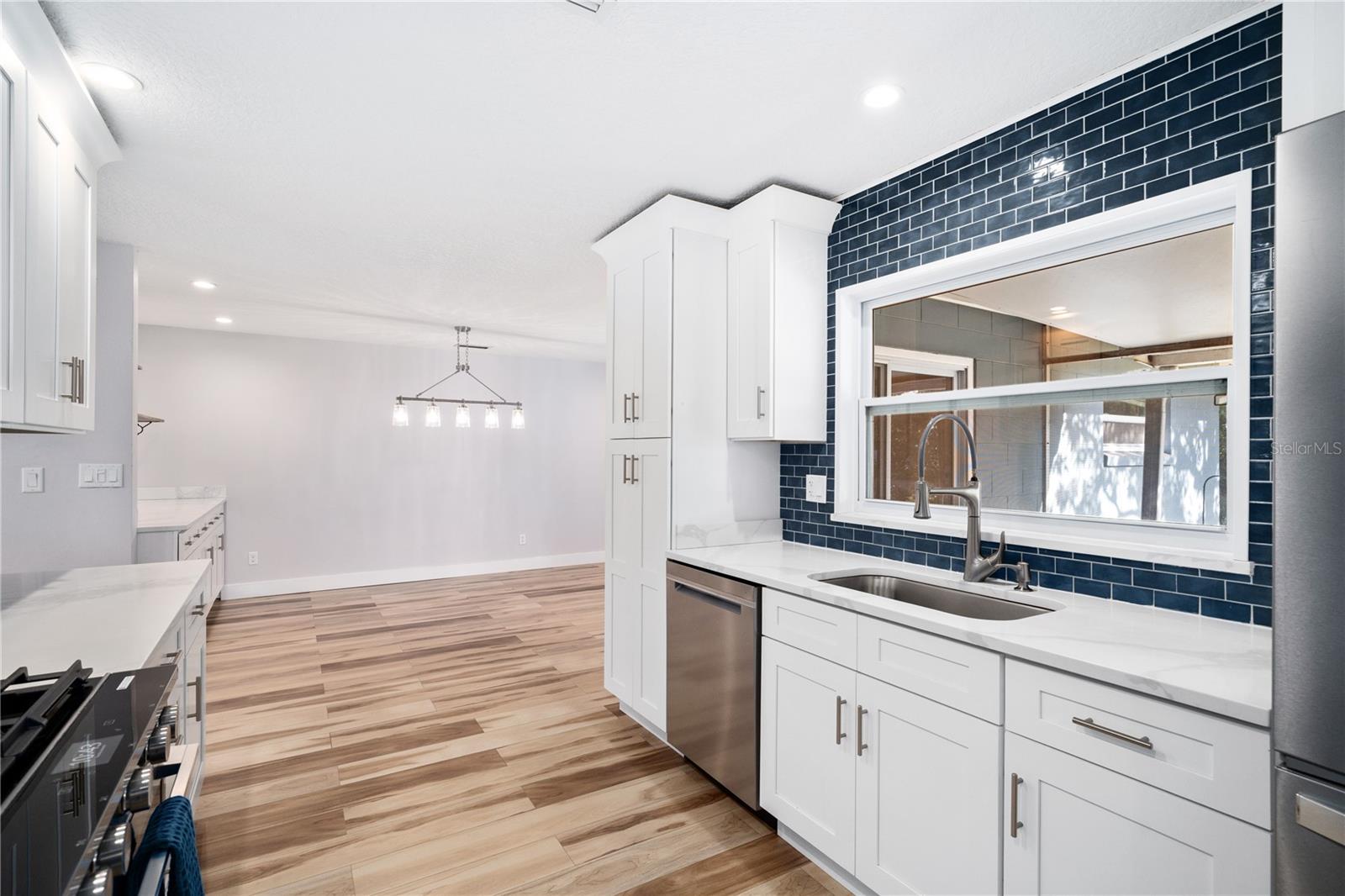 Image 8 of 35 For 824 Garrett Court