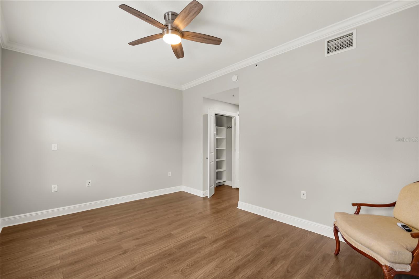 Image 12 of 40 For 7628 Heritage Crossing Way