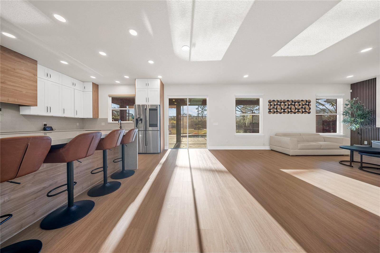 Image 15 of 63 For 8252 Randal Park Boulevard