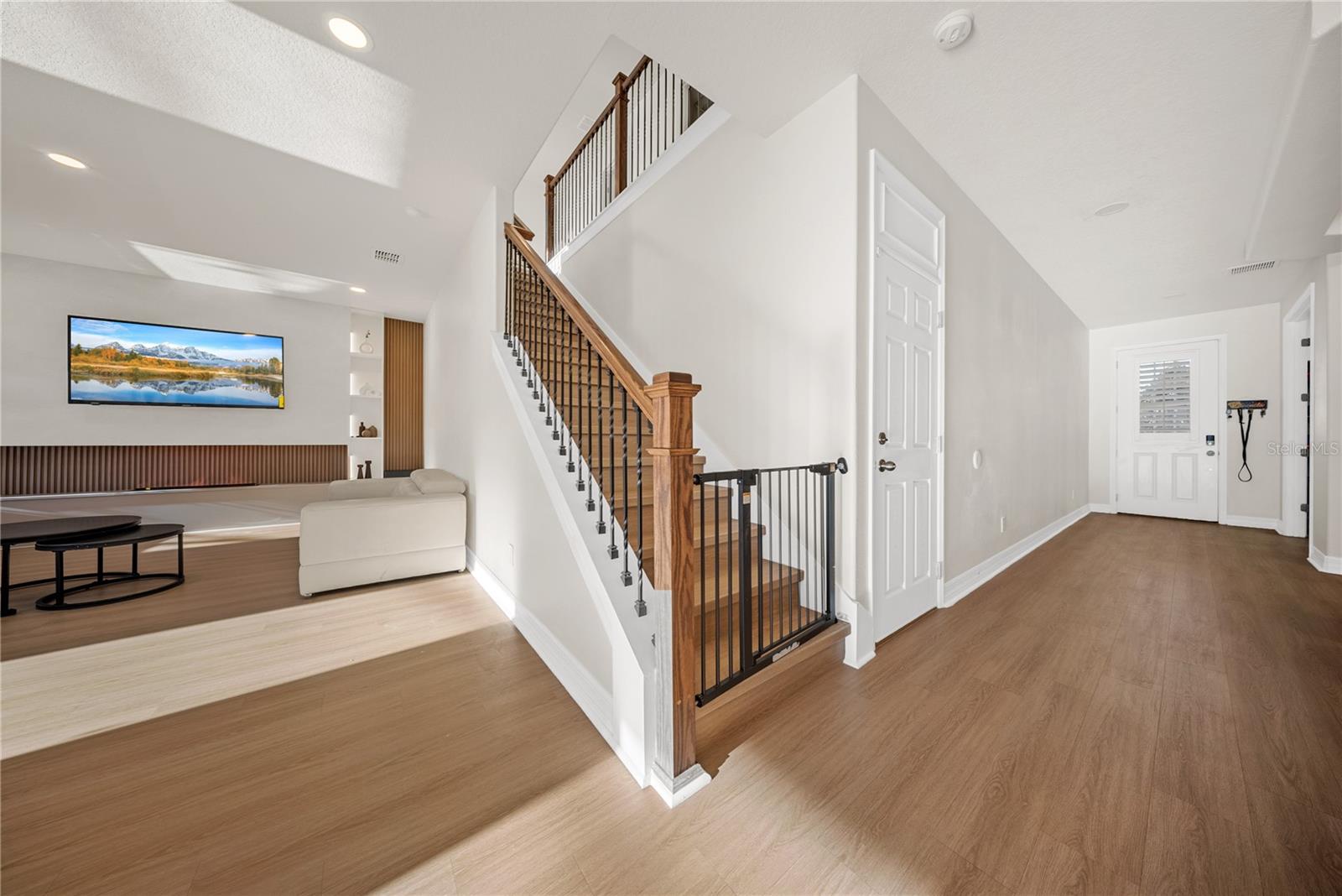 Image 17 of 63 For 8252 Randal Park Boulevard