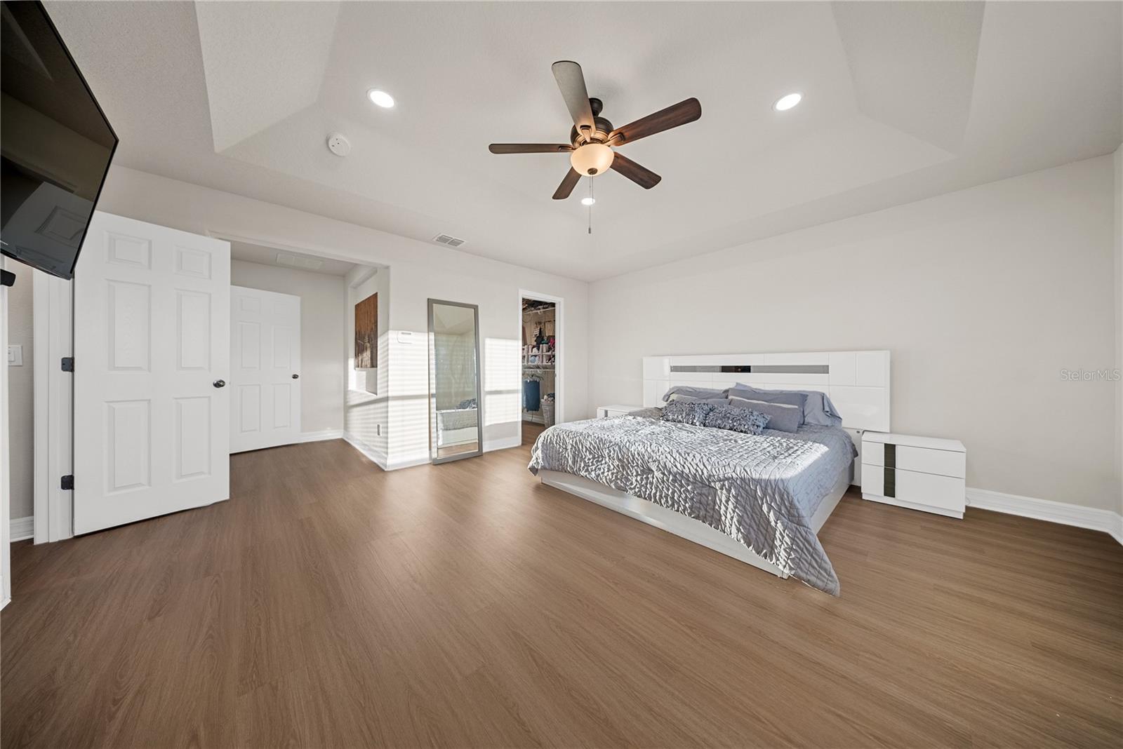 Image 27 of 63 For 8252 Randal Park Boulevard