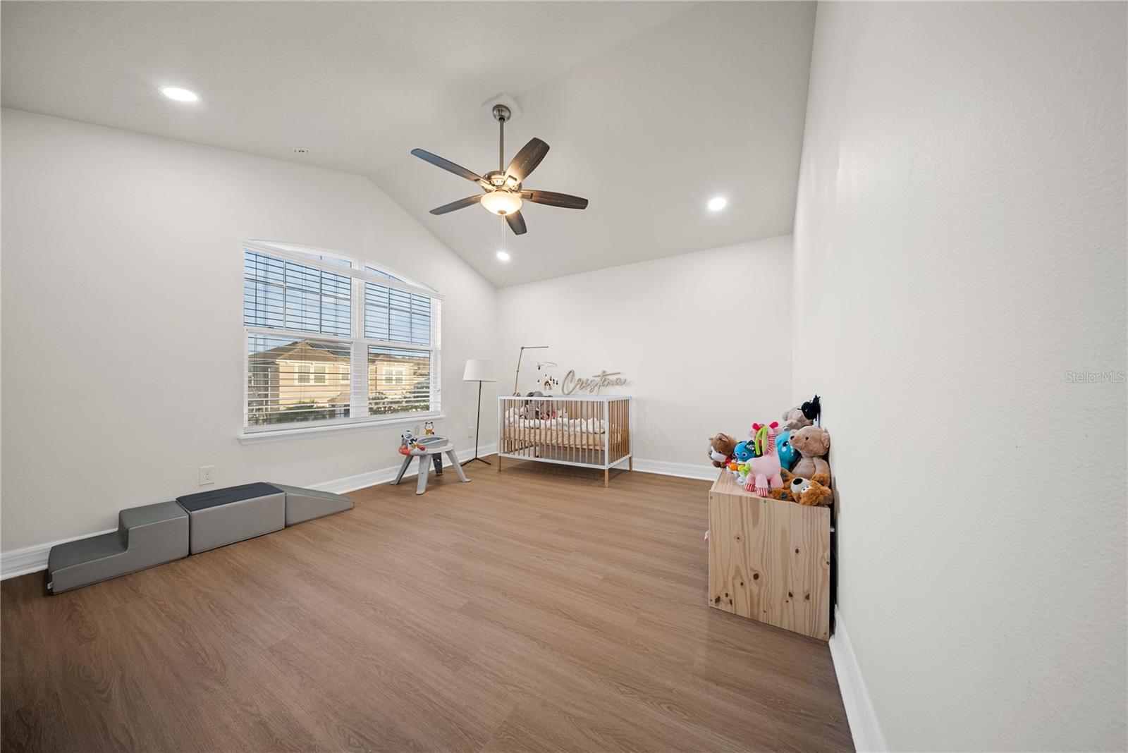 Image 38 of 63 For 8252 Randal Park Boulevard