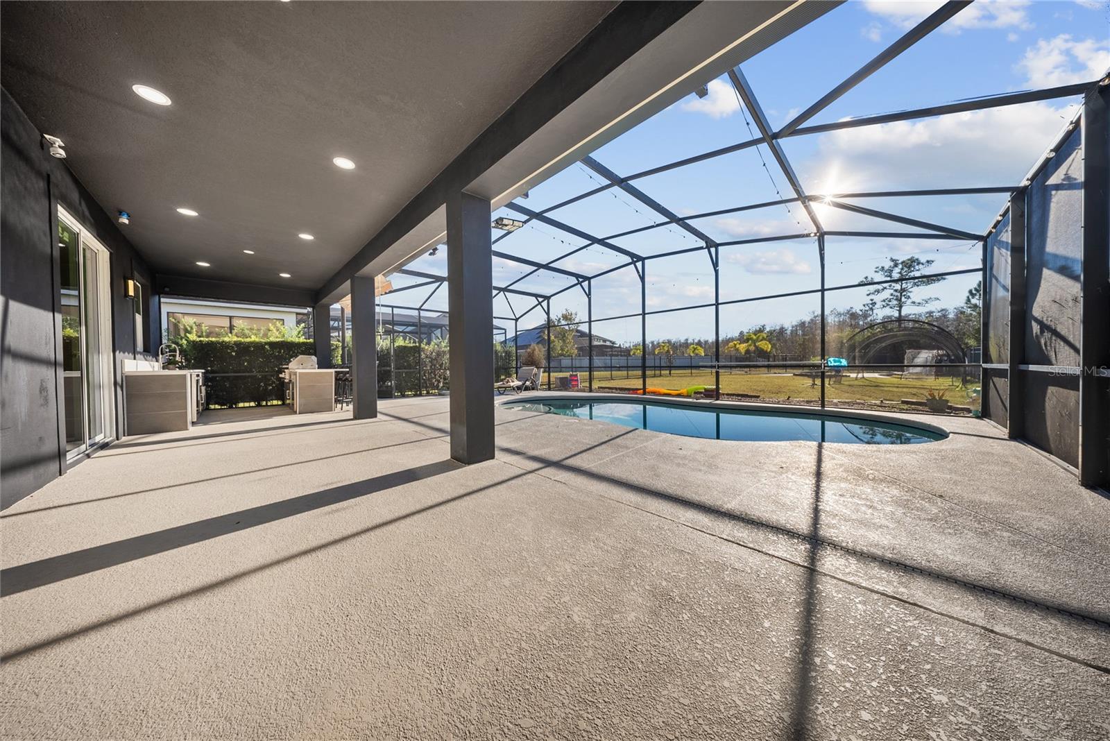 Image 43 of 63 For 8252 Randal Park Boulevard