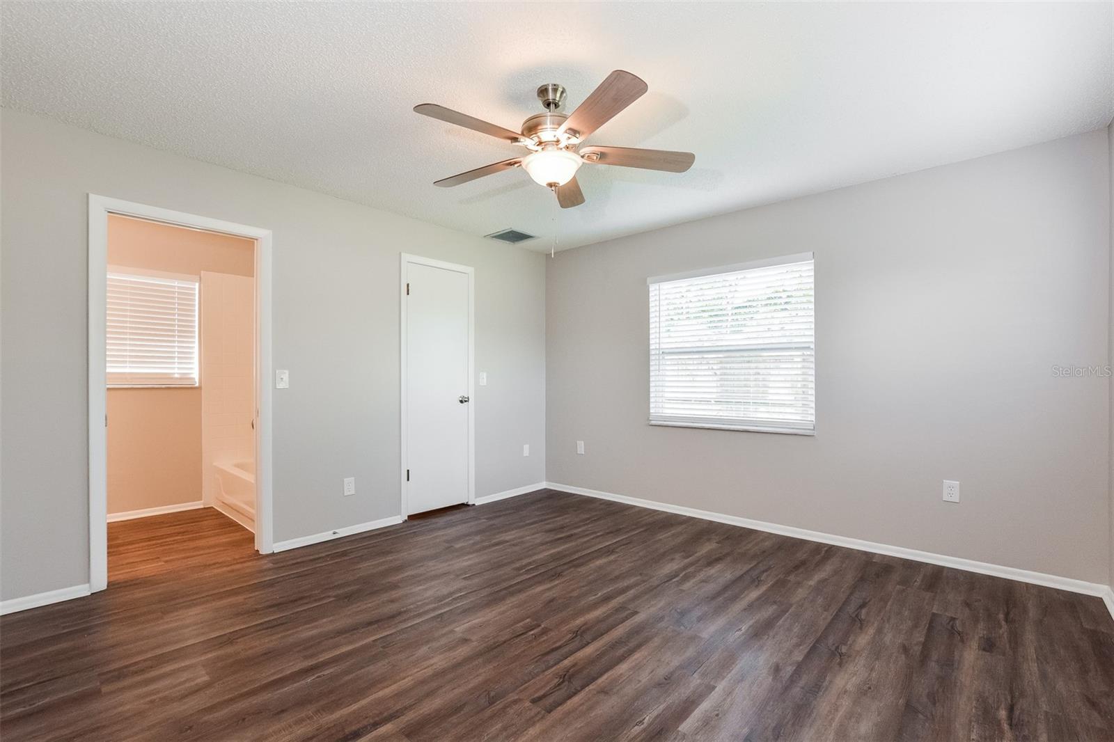 Image 7 of 16 For 3117 Raiders Run