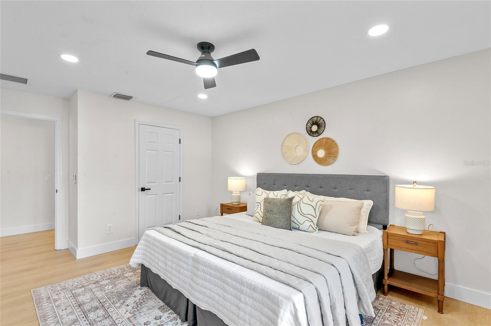 Image 17 of 28 For 2710 Church Street