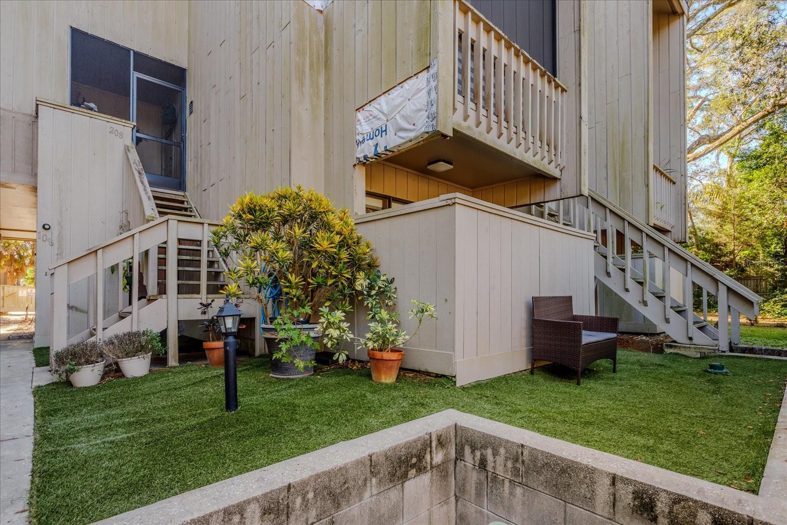 Image 2 of 38 For 108 Crown Oaks Way