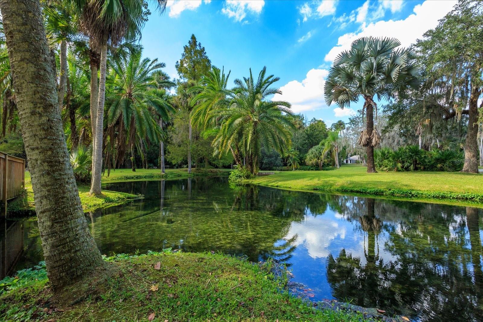 Image 25 of 38 For 108 Crown Oaks Way