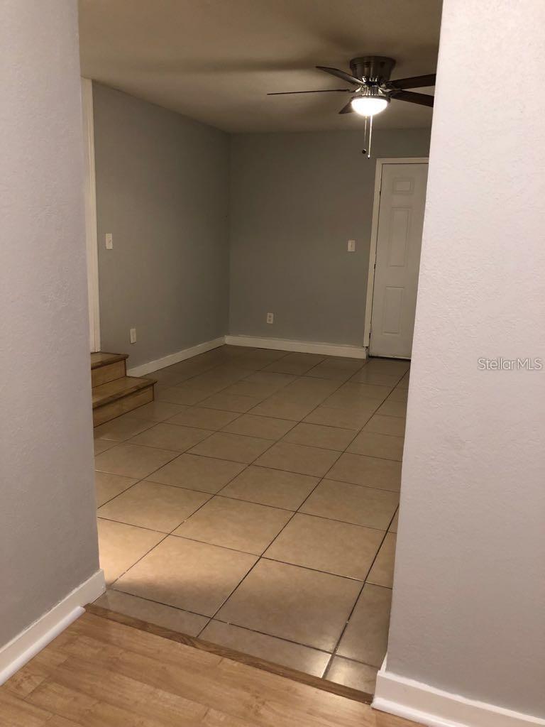 Image 11 of 14 For 355 Weathersfield Avenue