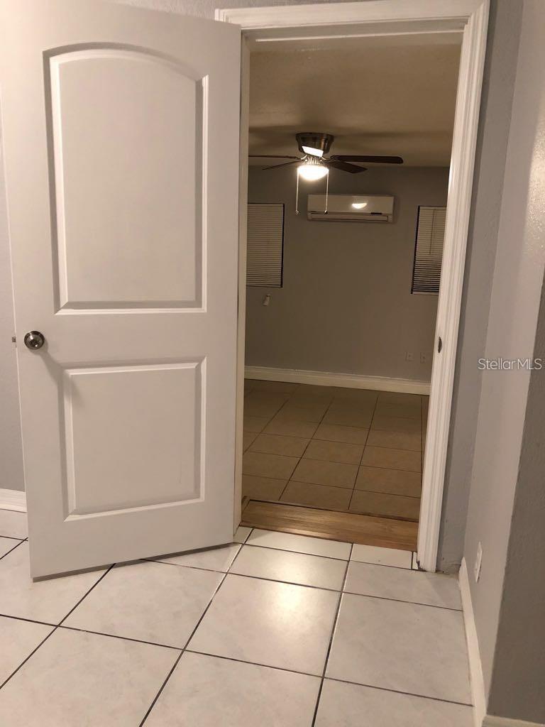 Image 12 of 14 For 355 Weathersfield Avenue