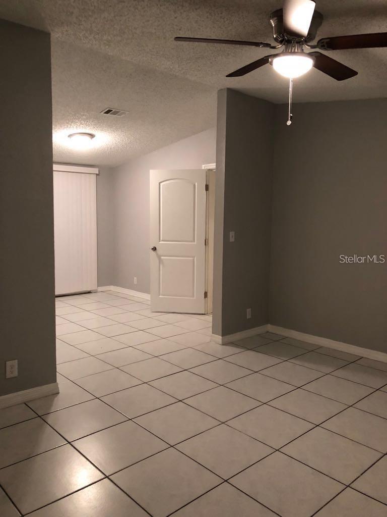 Image 4 of 14 For 355 Weathersfield Avenue