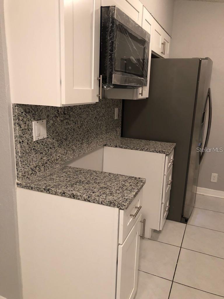 Image 8 of 14 For 355 Weathersfield Avenue