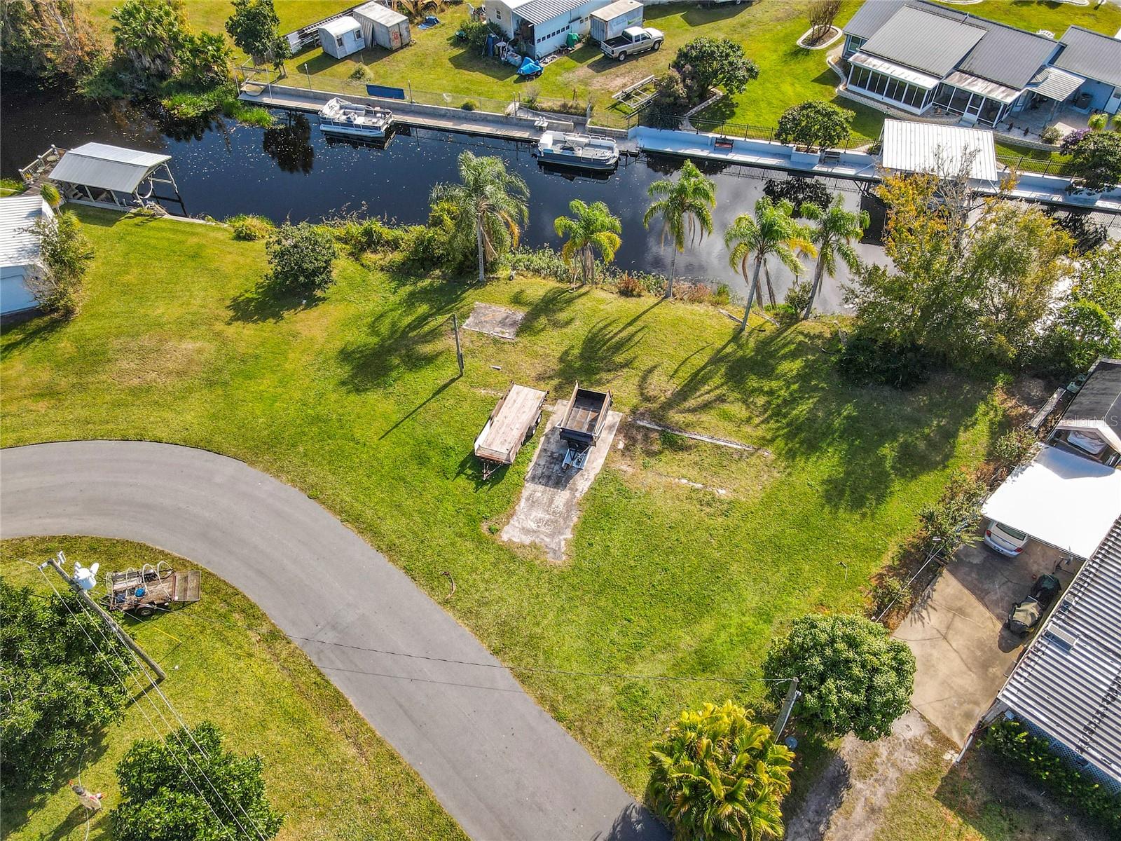 Image 19 of 38 For 6370 Carroll Circle