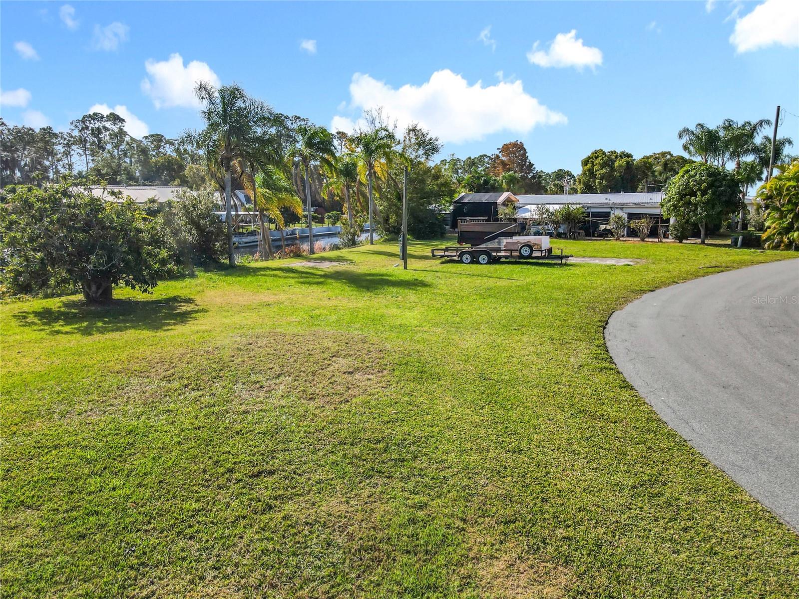 Image 23 of 38 For 6370 Carroll Circle