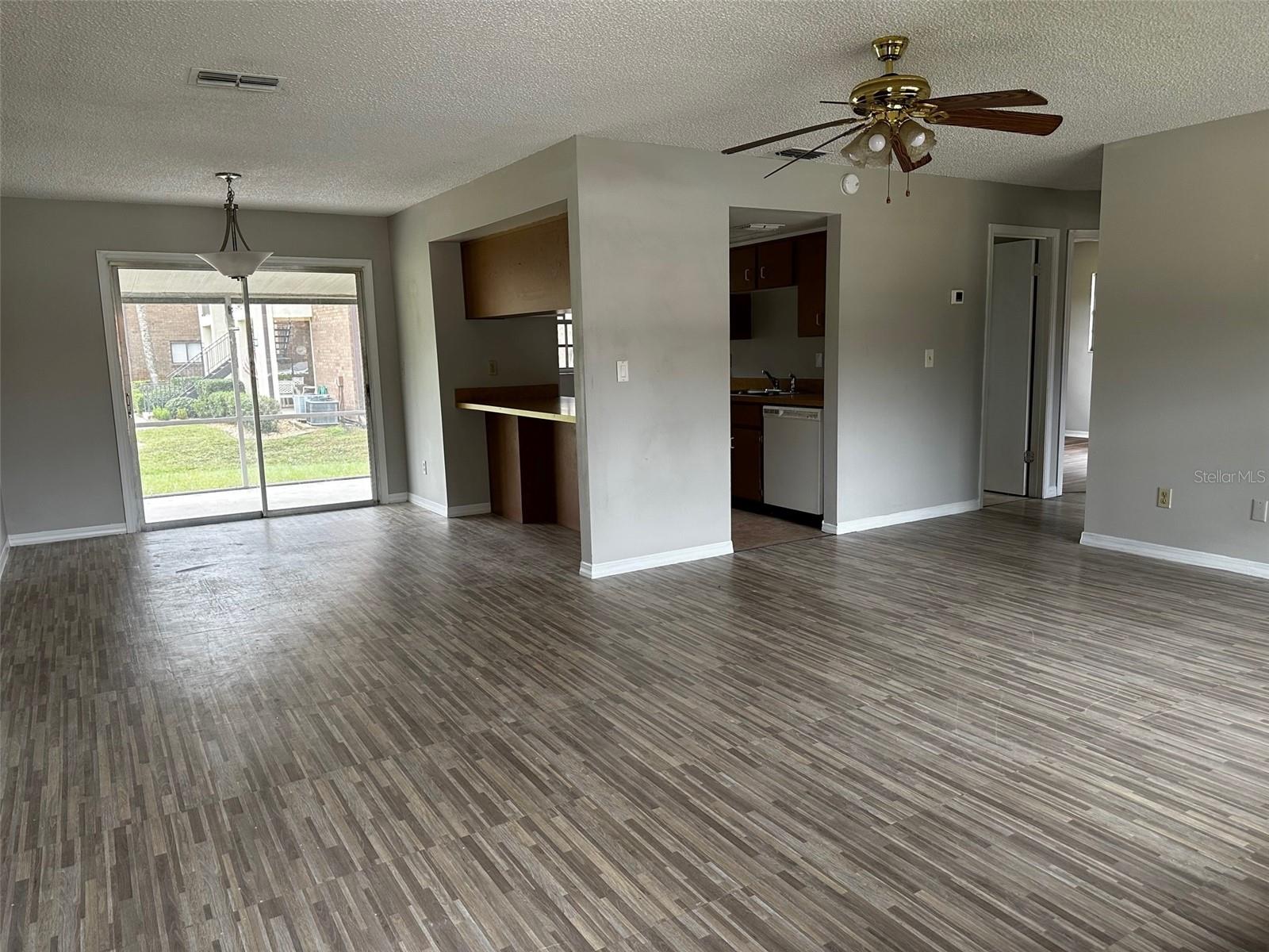 Image 2 of 9 For 590 Belltower Avenue H