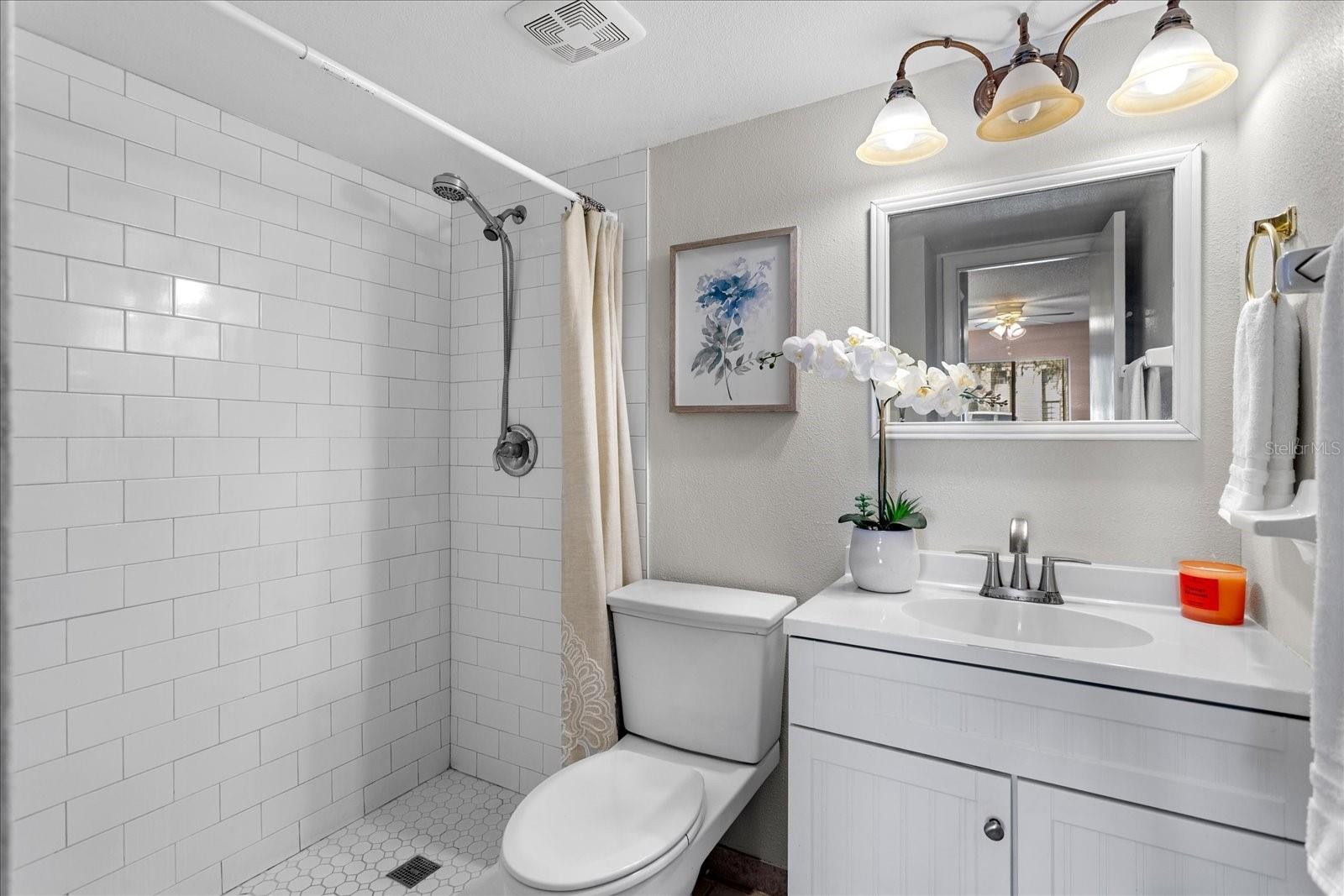 Image 16 of 27 For 156 Springwood Circle A