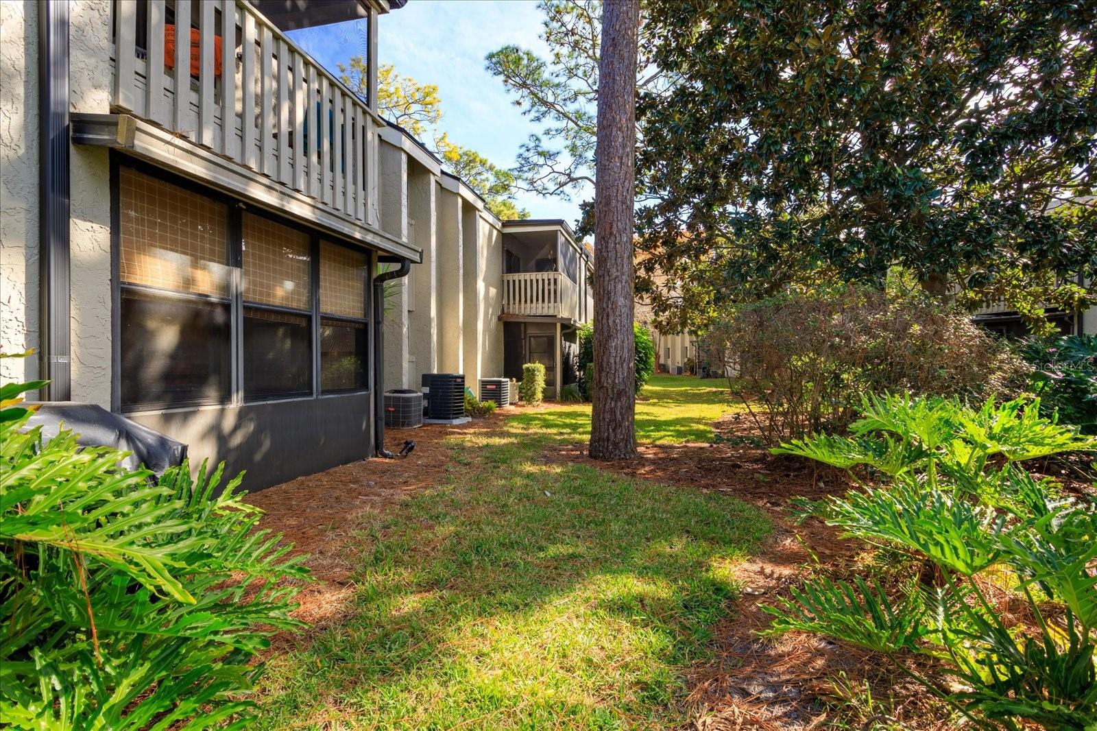 Image 24 of 27 For 156 Springwood Circle A