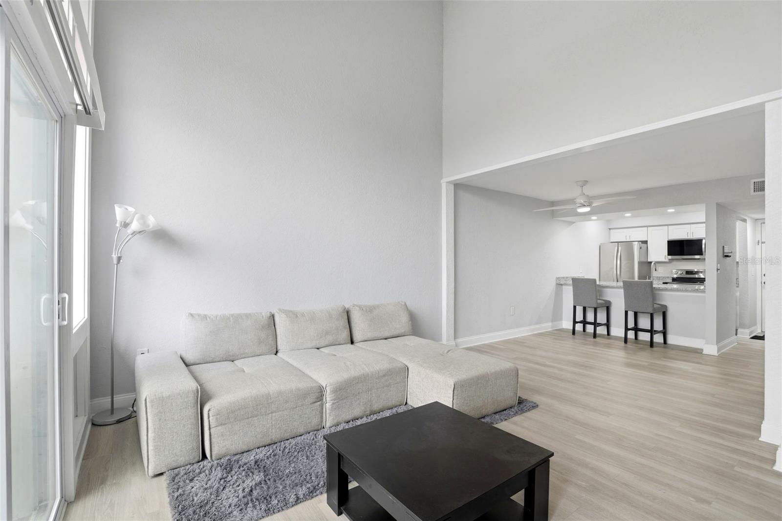 Image 13 of 30 For 5846 Peregrine  B12