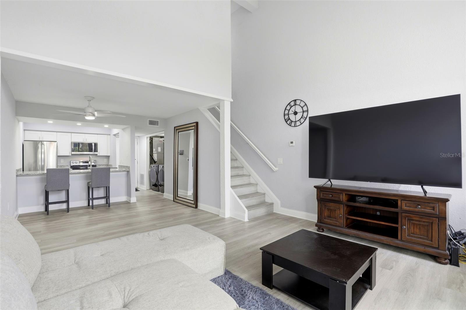 Image 14 of 30 For 5846 Peregrine  B12