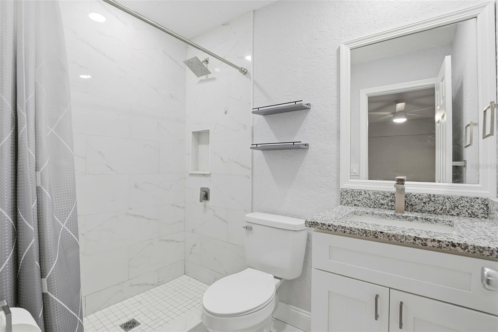 Image 17 of 30 For 5846 Peregrine  B12