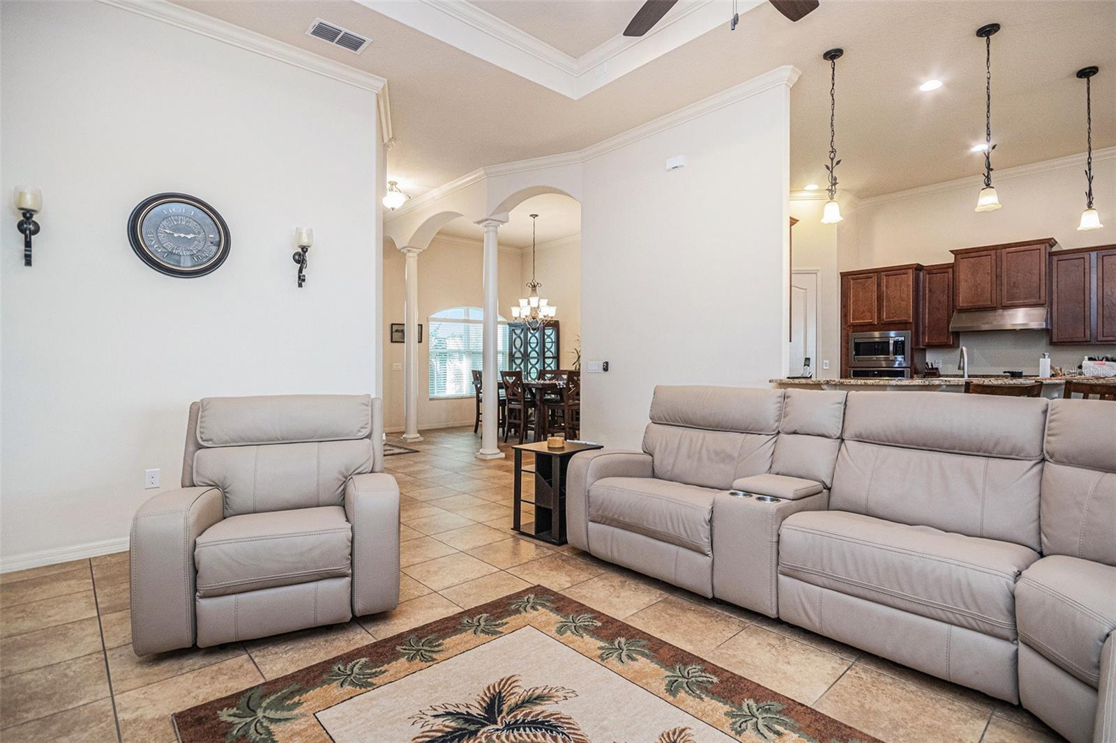 Image 8 of 24 For 10240 Kabana Boulevard