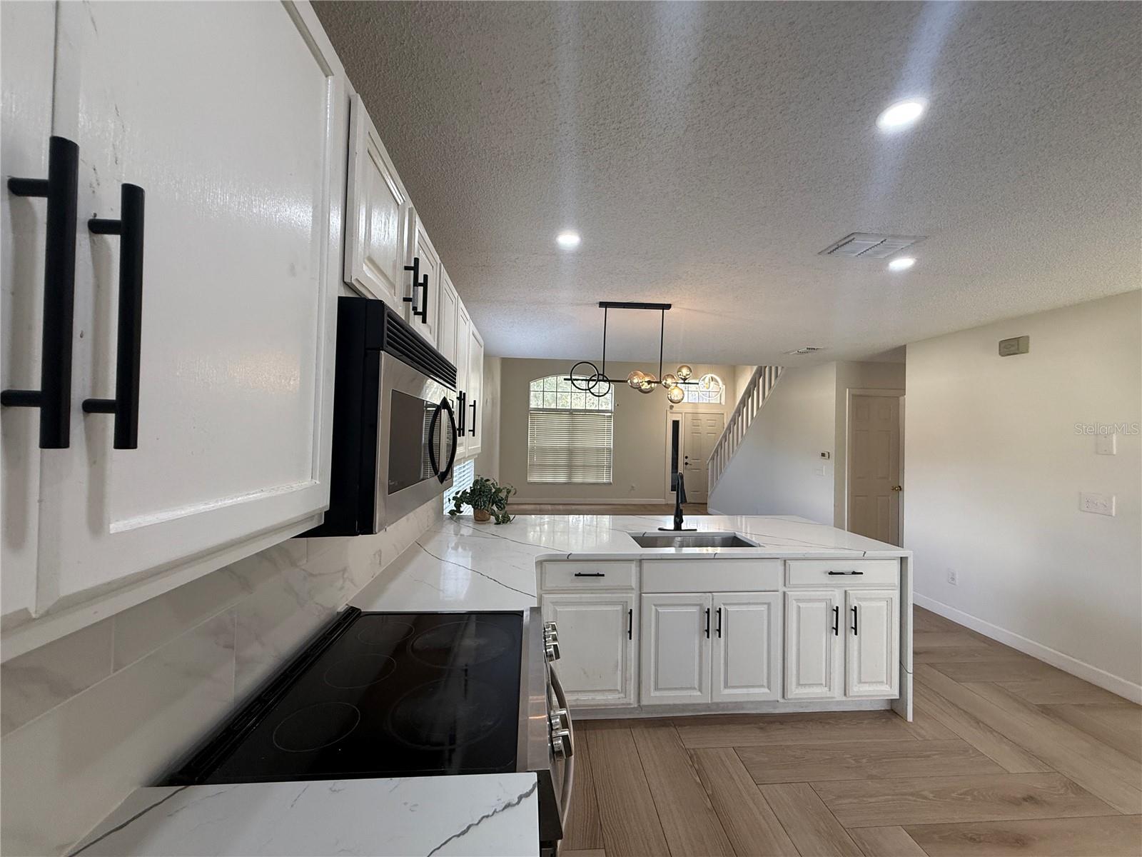 Image 11 of 24 For 10497 Sun Villa Boulevard