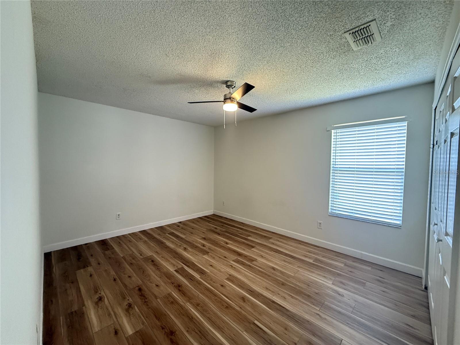 Image 20 of 24 For 10497 Sun Villa Boulevard