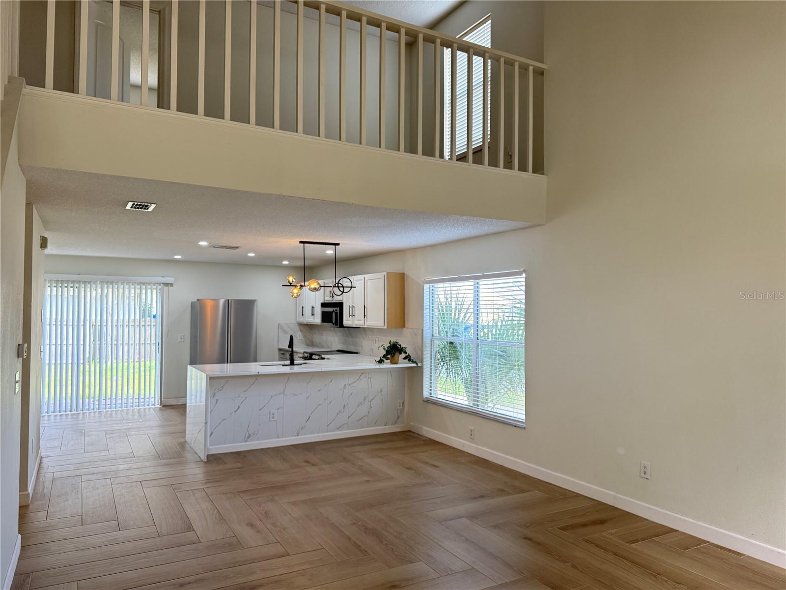 Image 4 of 24 For 10497 Sun Villa Boulevard