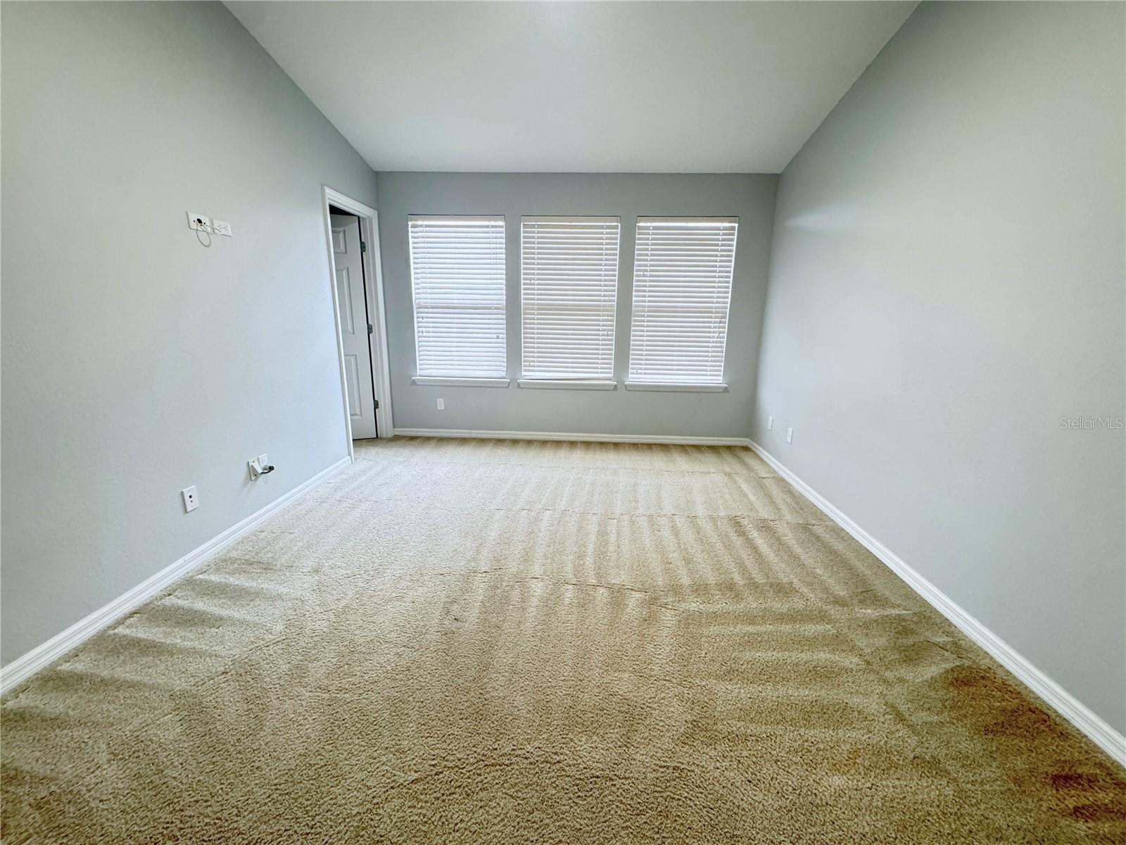 Image 10 of 22 For 726 Artisan Street 24