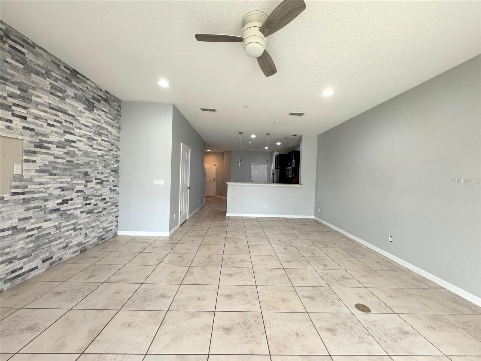 Image 6 of 22 For 726 Artisan Street 24