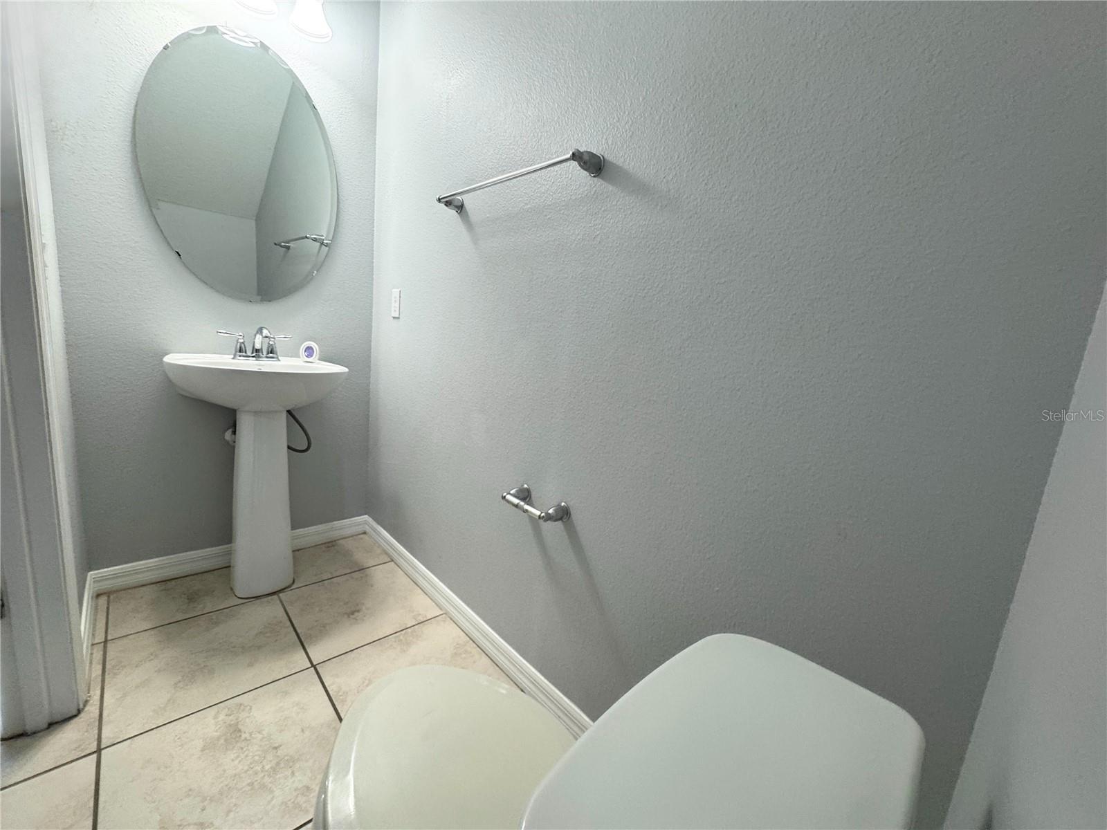 Image 9 of 22 For 726 Artisan Street 24