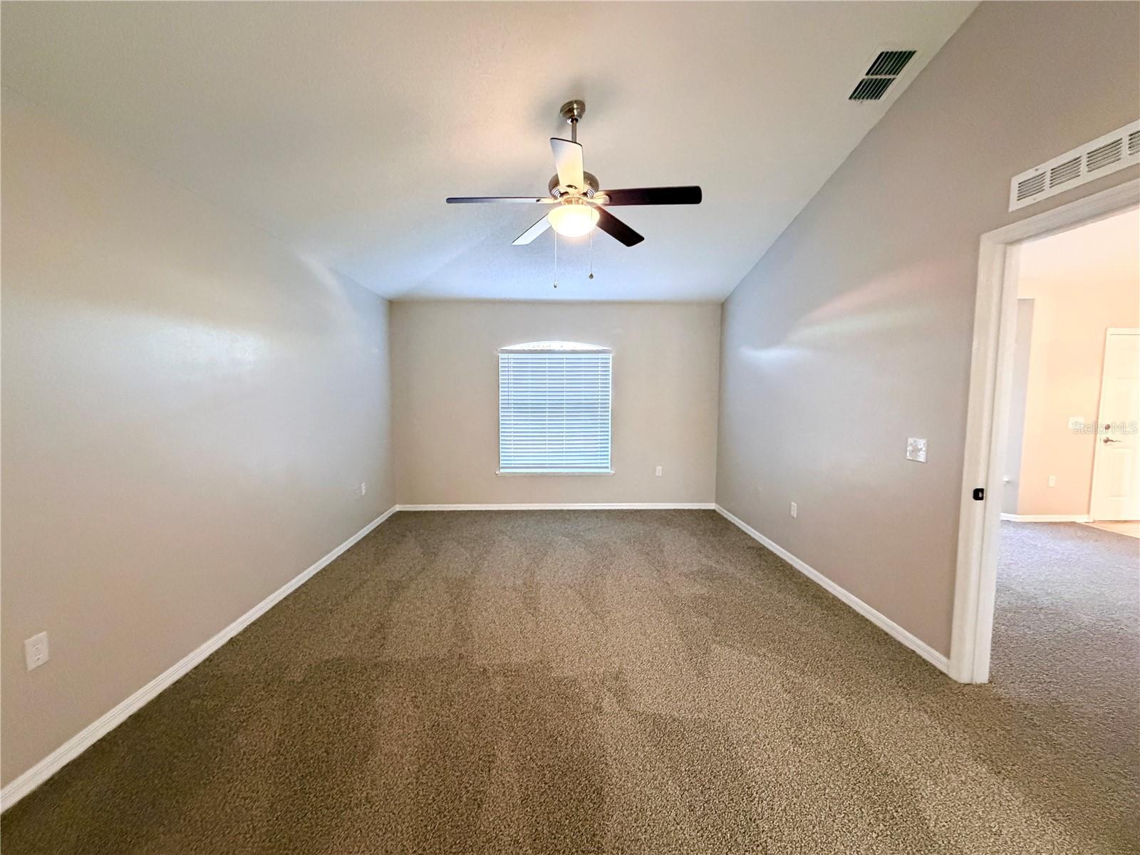 Image 16 of 34 For 3674 Queens Cove Boulevard