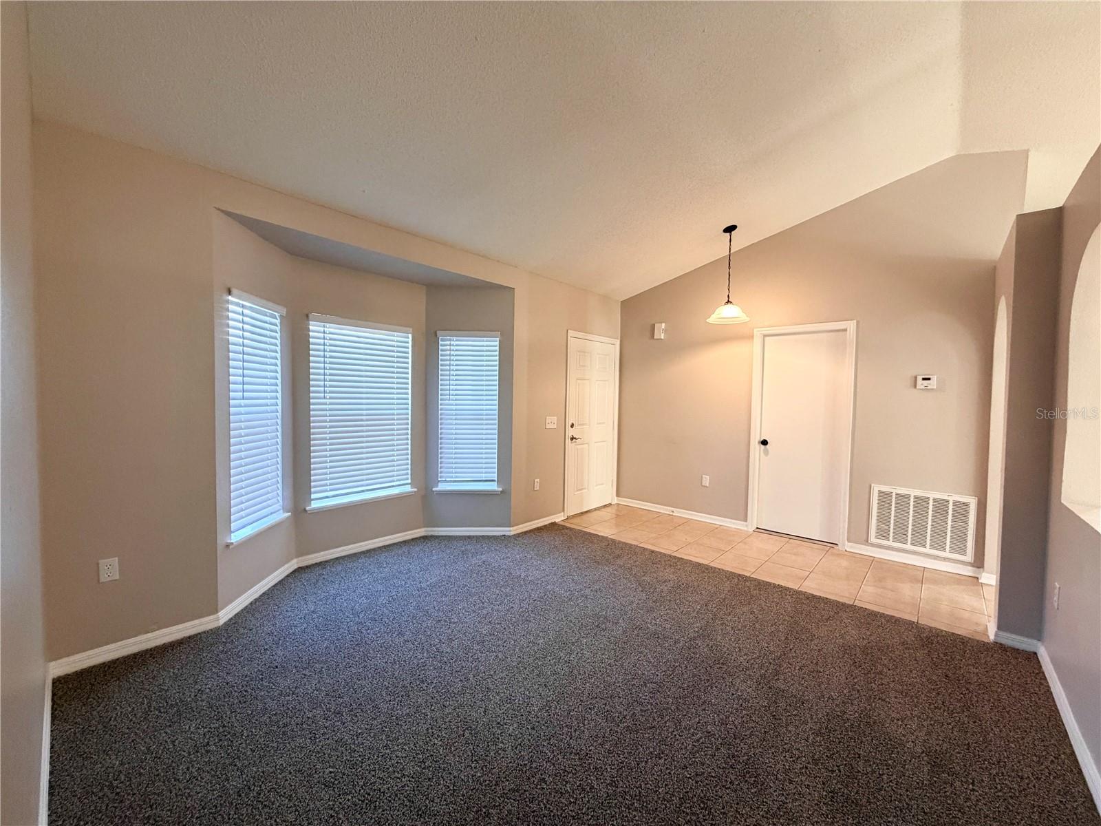 Image 4 of 34 For 3674 Queens Cove Boulevard