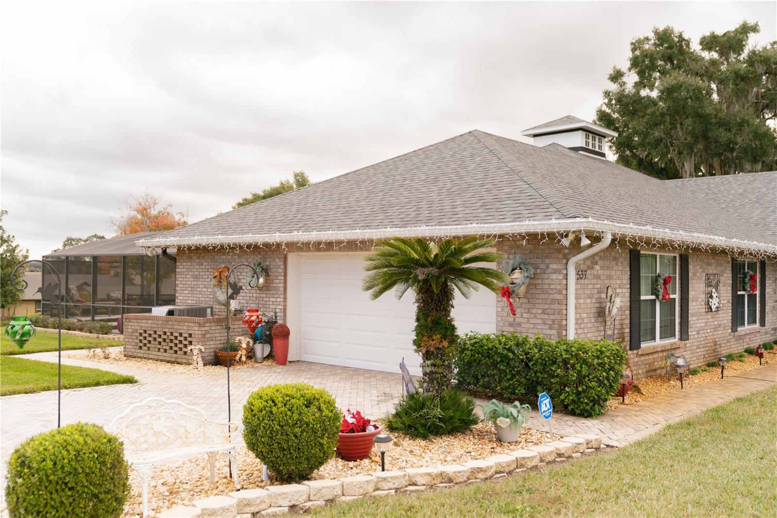 Image 3 of 39 For 537 Woodlawn Cemetery Road