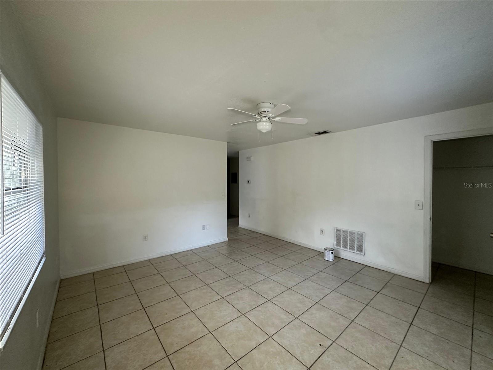 Image 6 of 10 For 912 Pine Avenue