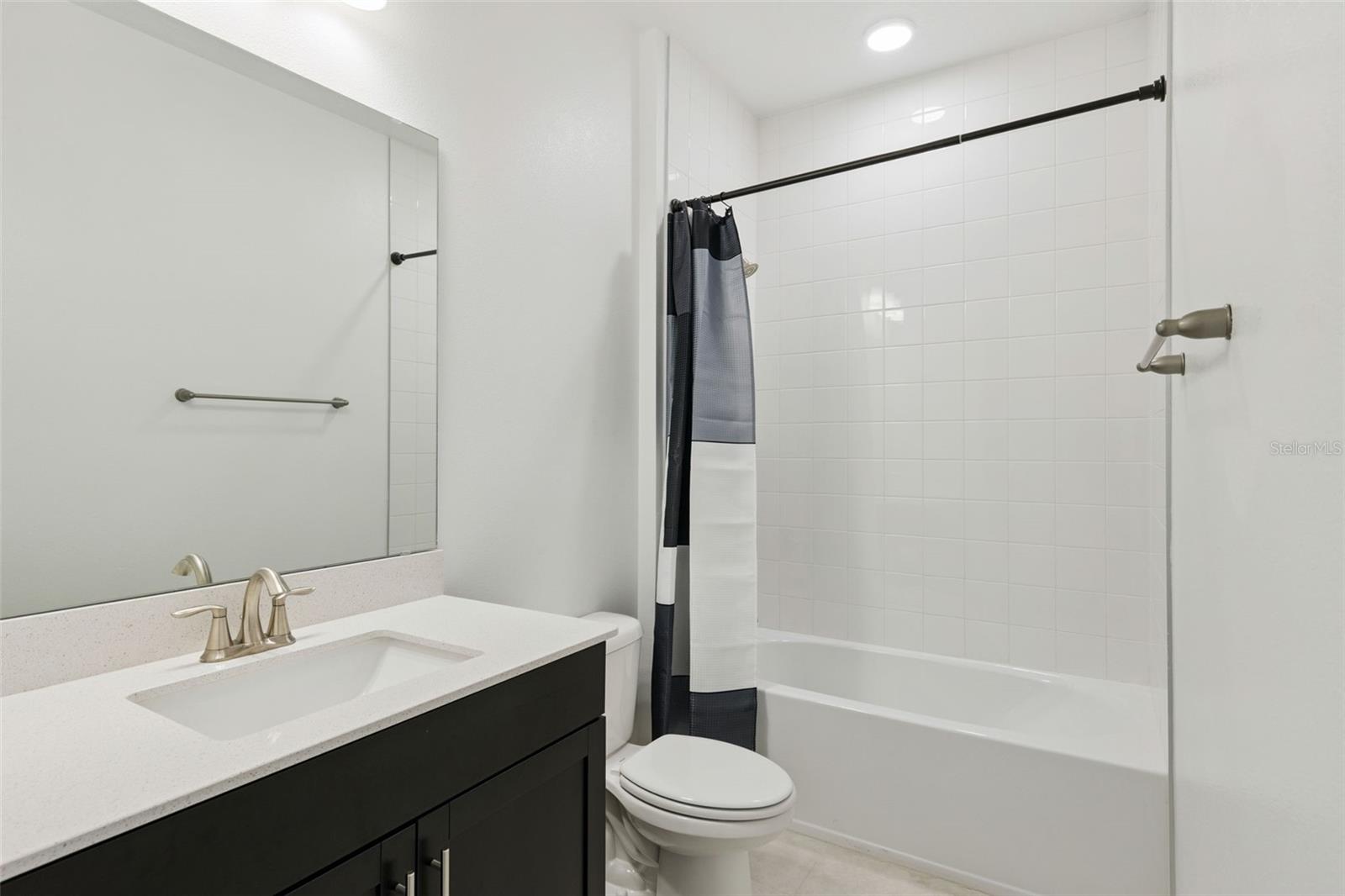 Image 22 of 63 For 14423 Wabasso Loop