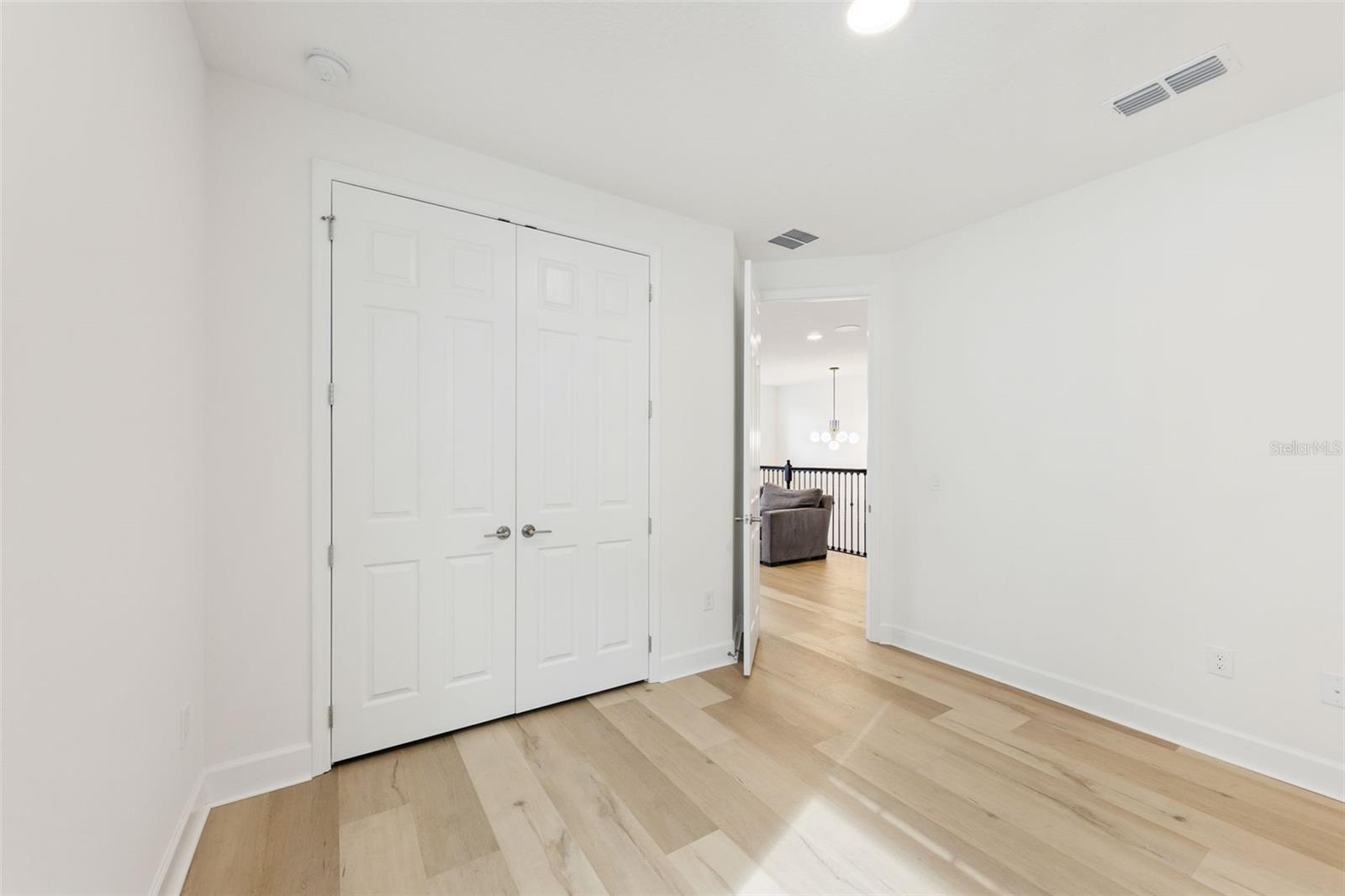 Image 34 of 63 For 14423 Wabasso Loop