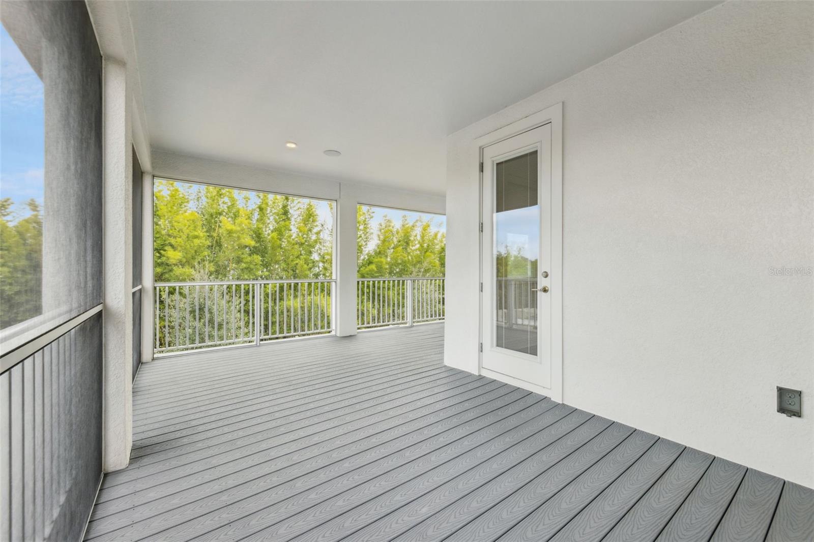 Image 38 of 63 For 14423 Wabasso Loop