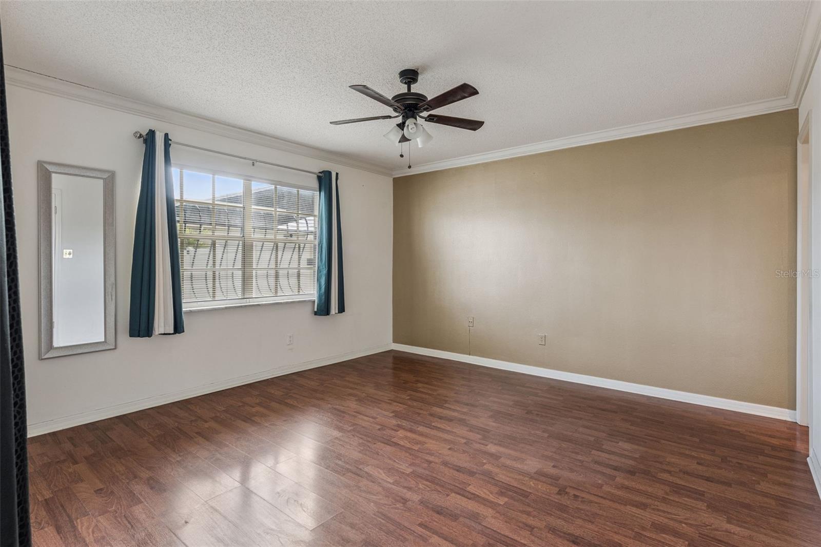 Image 19 of 32 For 907 Hillary Court 5