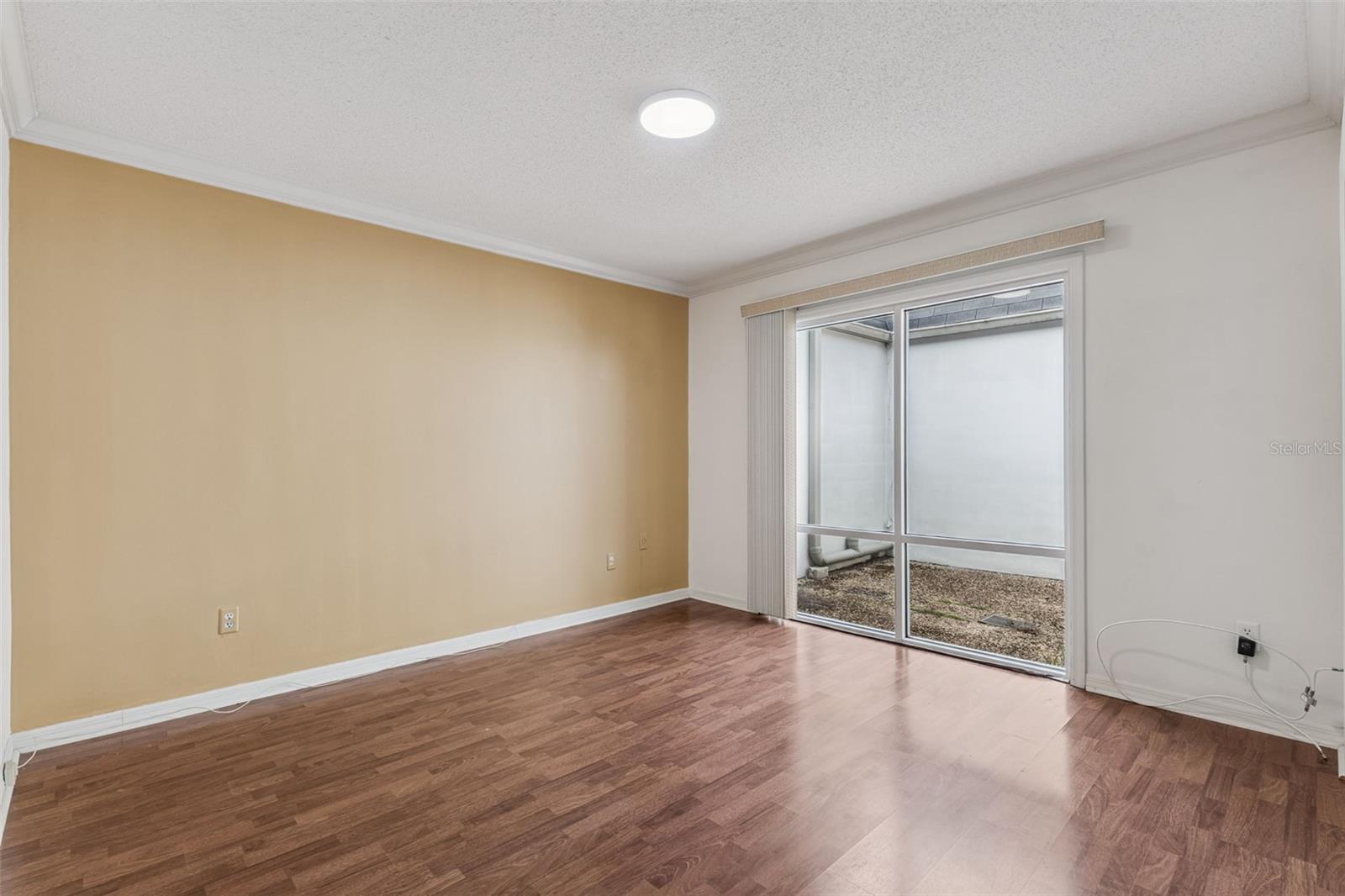 Image 20 of 32 For 907 Hillary Court 5