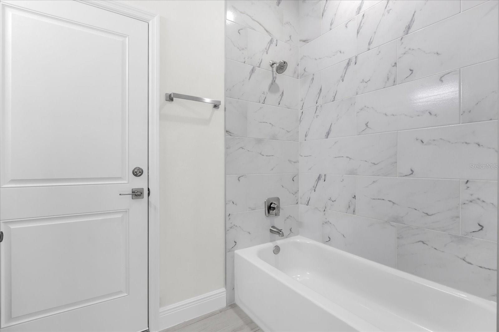 Listing photo id 21 for 1718 Manchester Drive