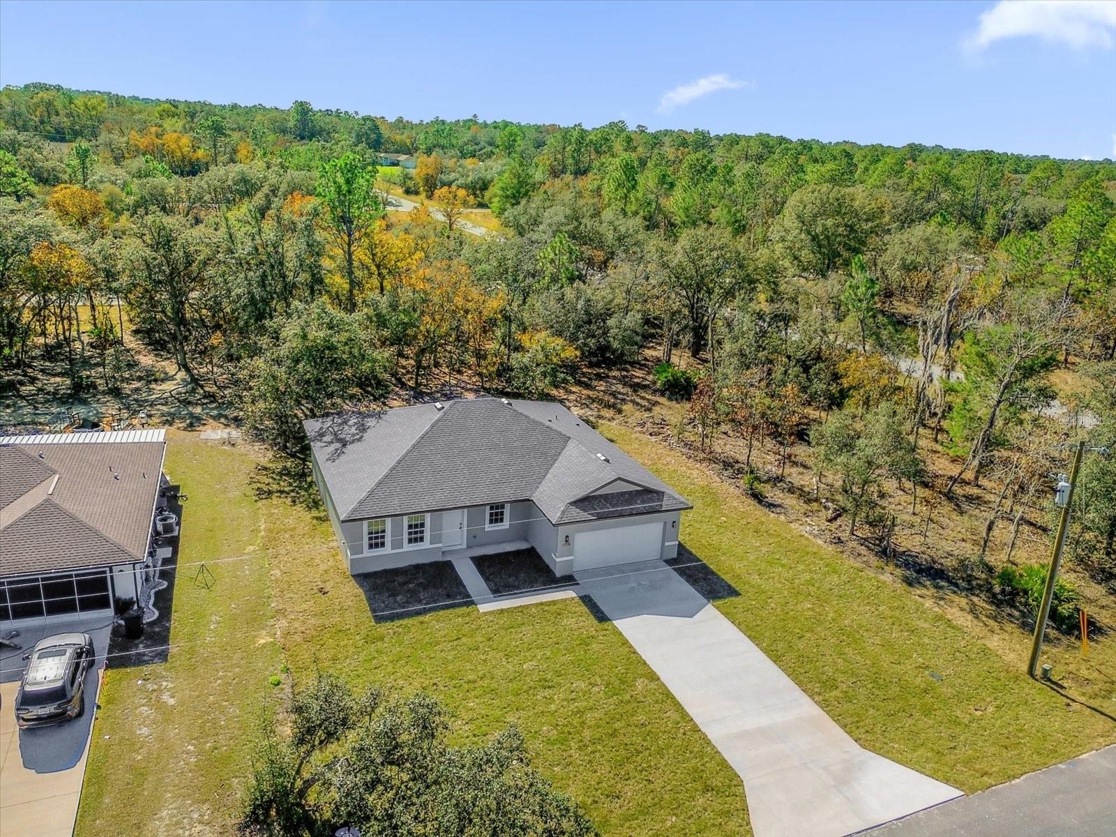 Listing photo id 30 for 1718 Manchester Drive