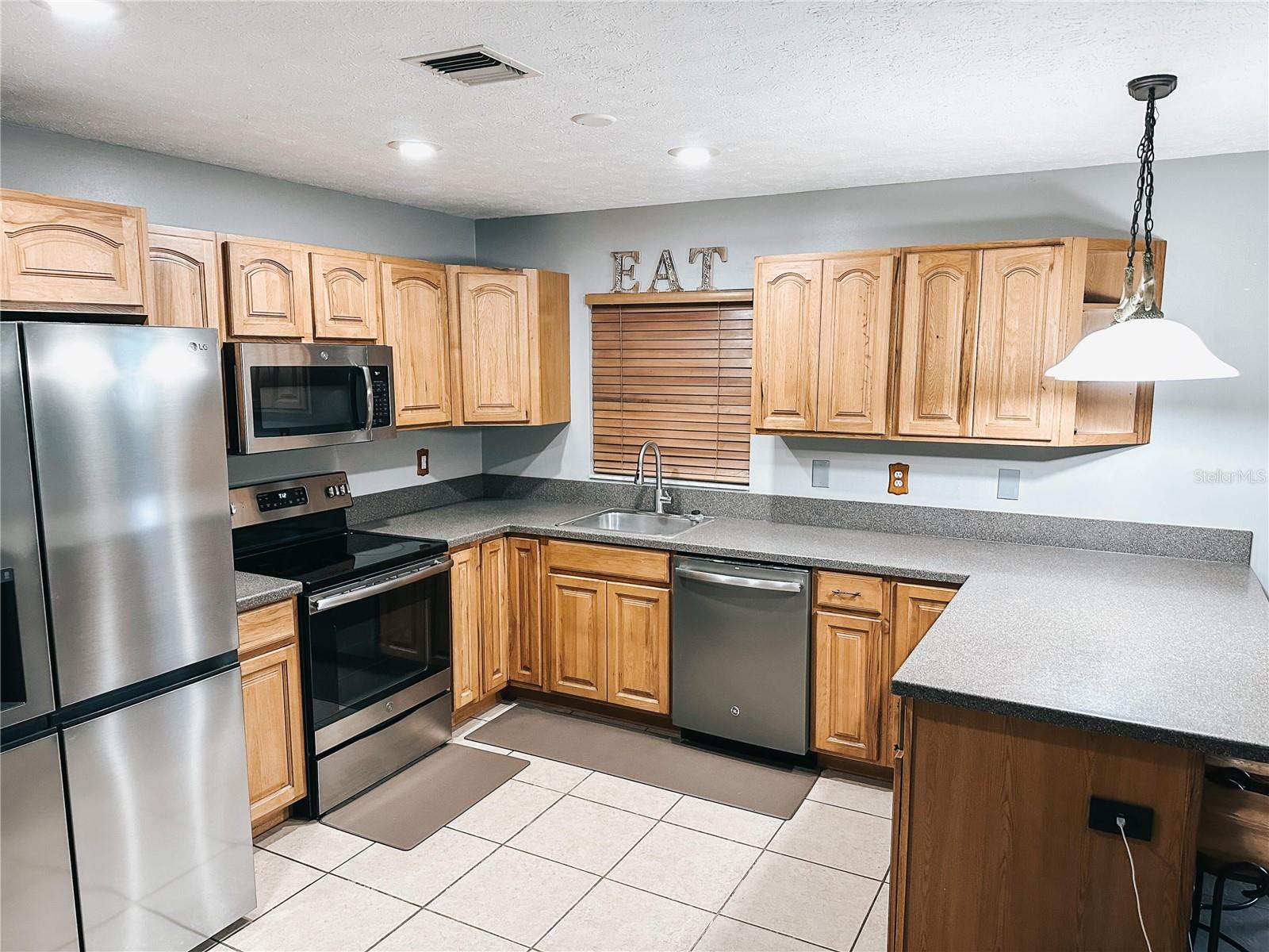 Image 12 of 25 For 222 Highlands Lake Drive