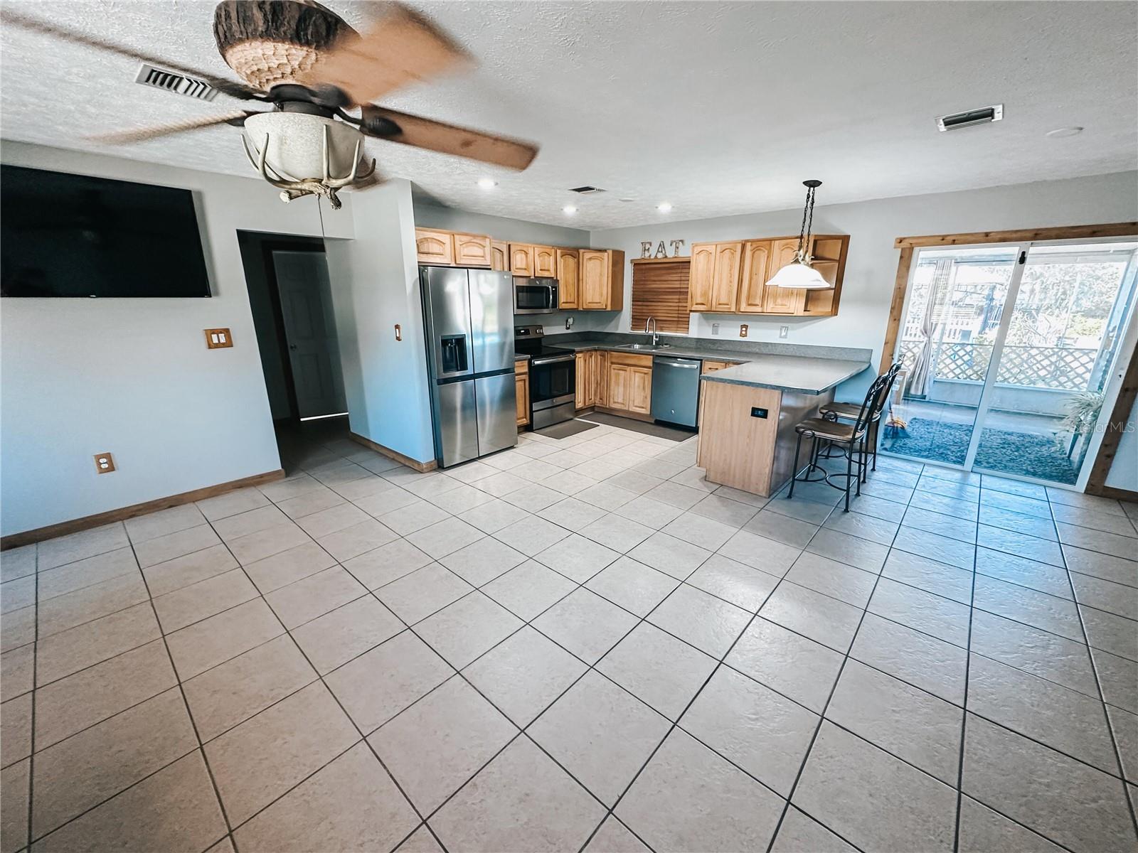 Image 9 of 25 For 222 Highlands Lake Drive