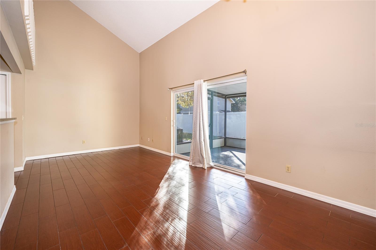 Image 11 of 27 For 5473 Bracken Court