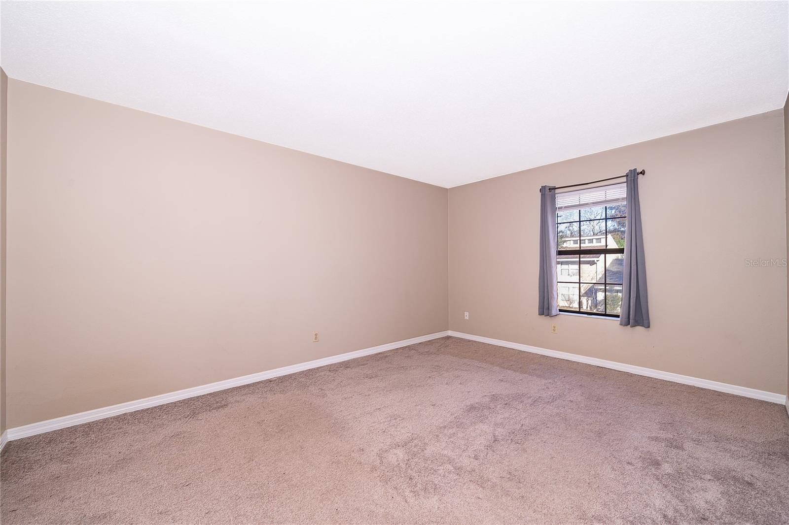 Image 24 of 27 For 5473 Bracken Court