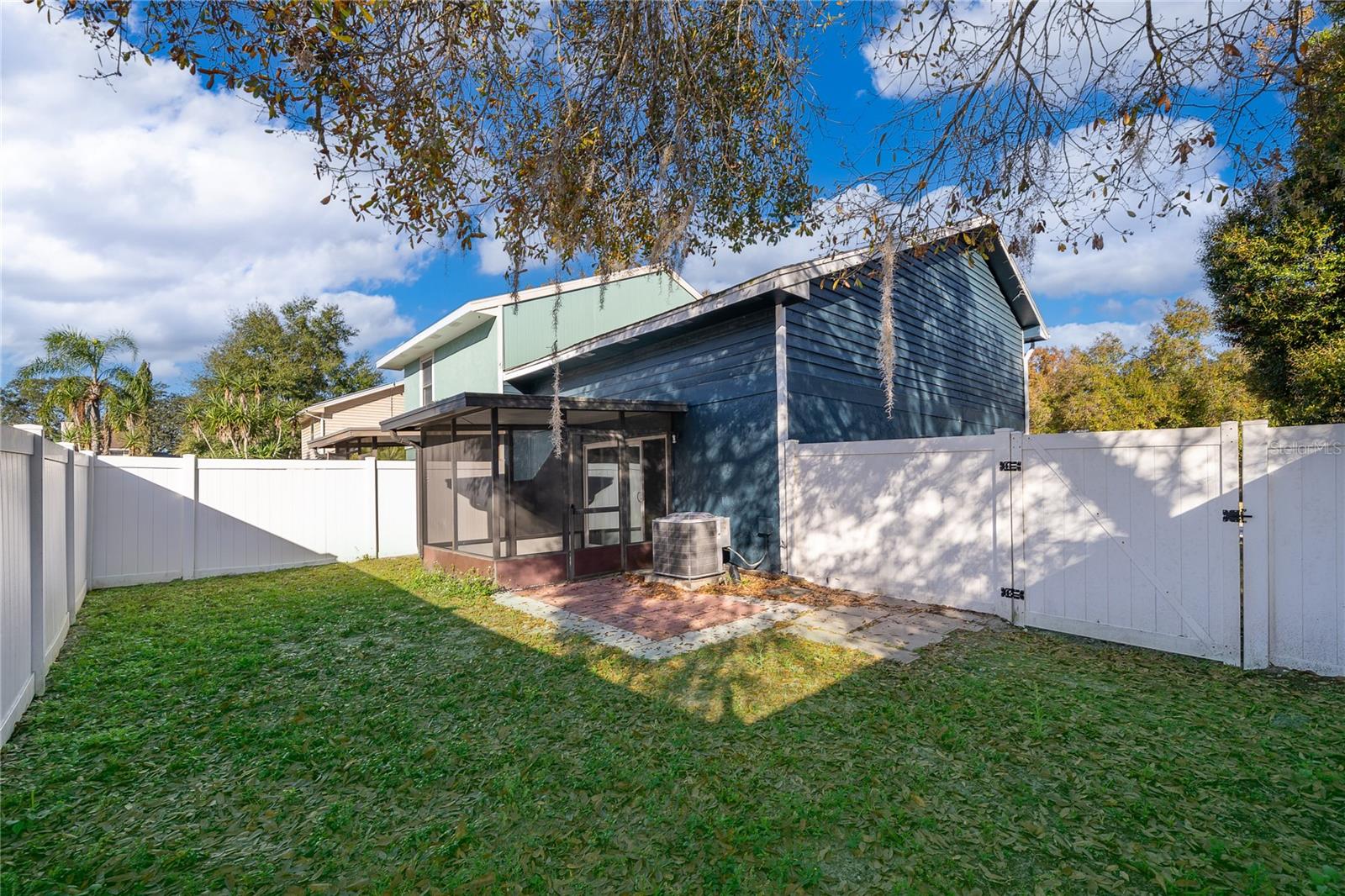 Image 3 of 27 For 5473 Bracken Court