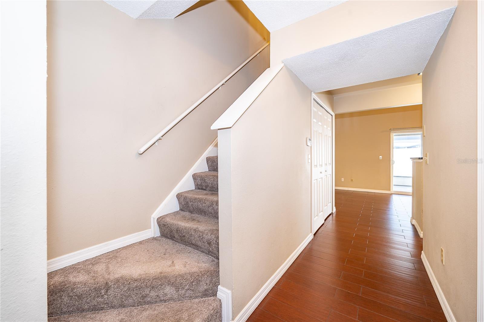 Image 4 of 27 For 5473 Bracken Court