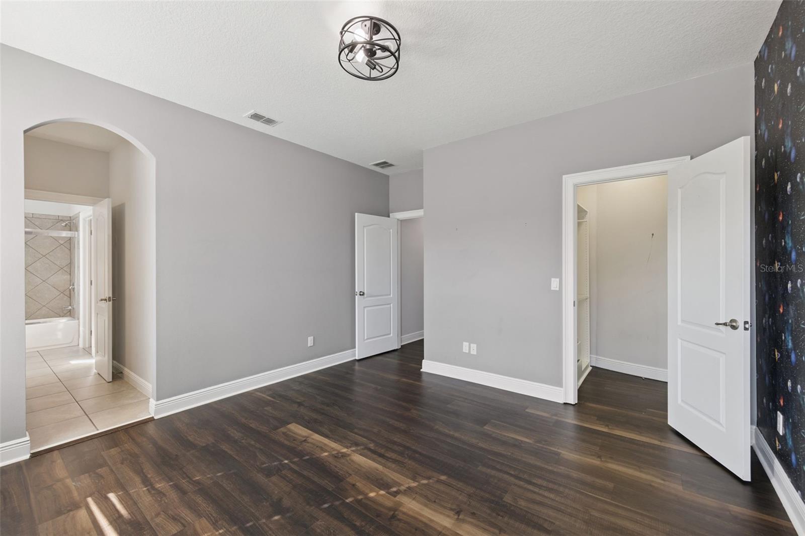 Image 17 of 55 For 7567 Green Mountain Way