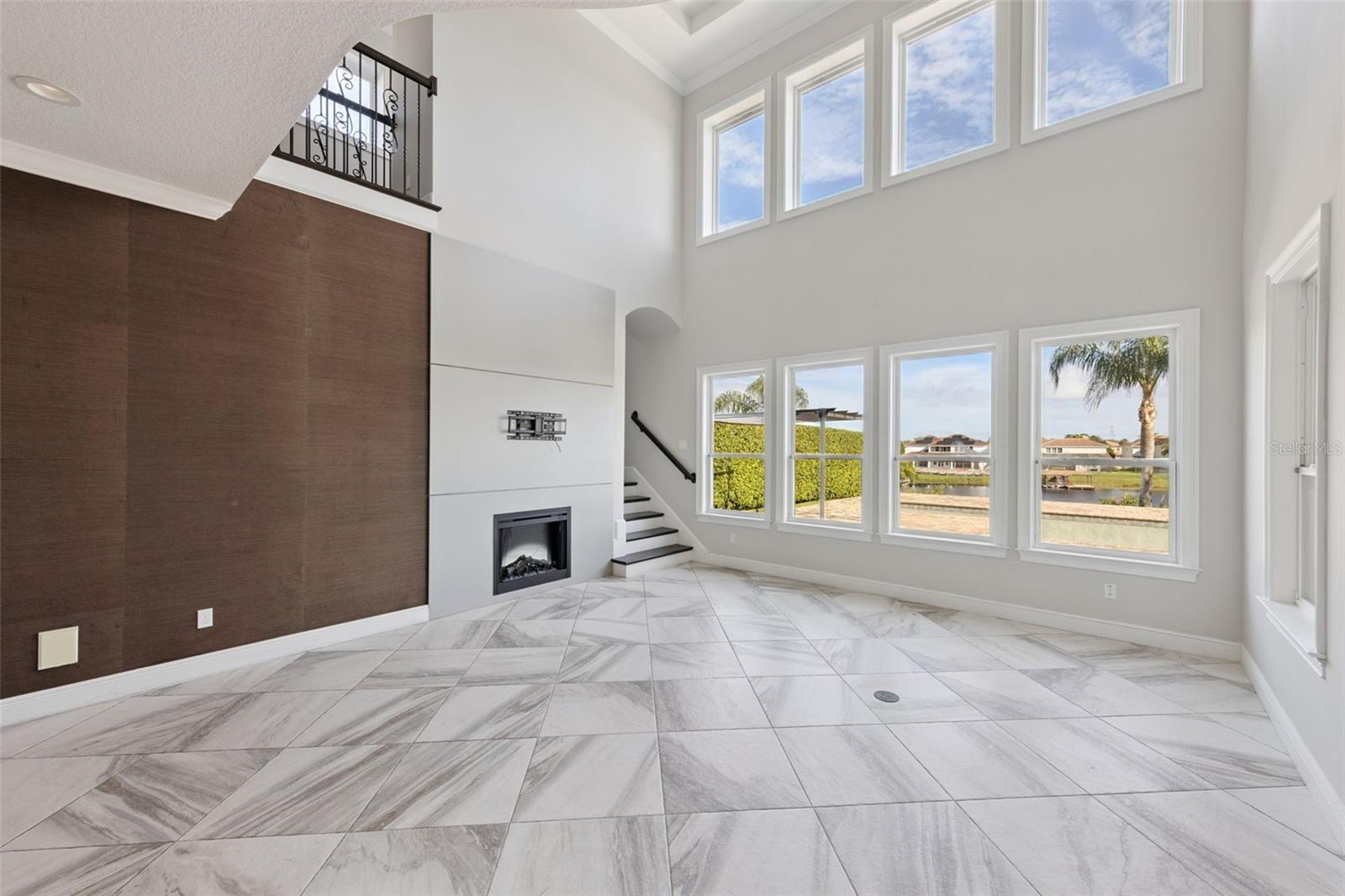 Image 3 of 55 For 7567 Green Mountain Way